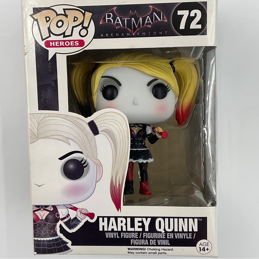 Funko Pop NEW Harley Quinn 72 Batman Collectible Vinyl Figure Slight Box Damage